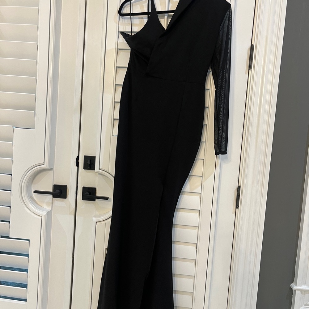 Elegant Black One-Shoulder Dress